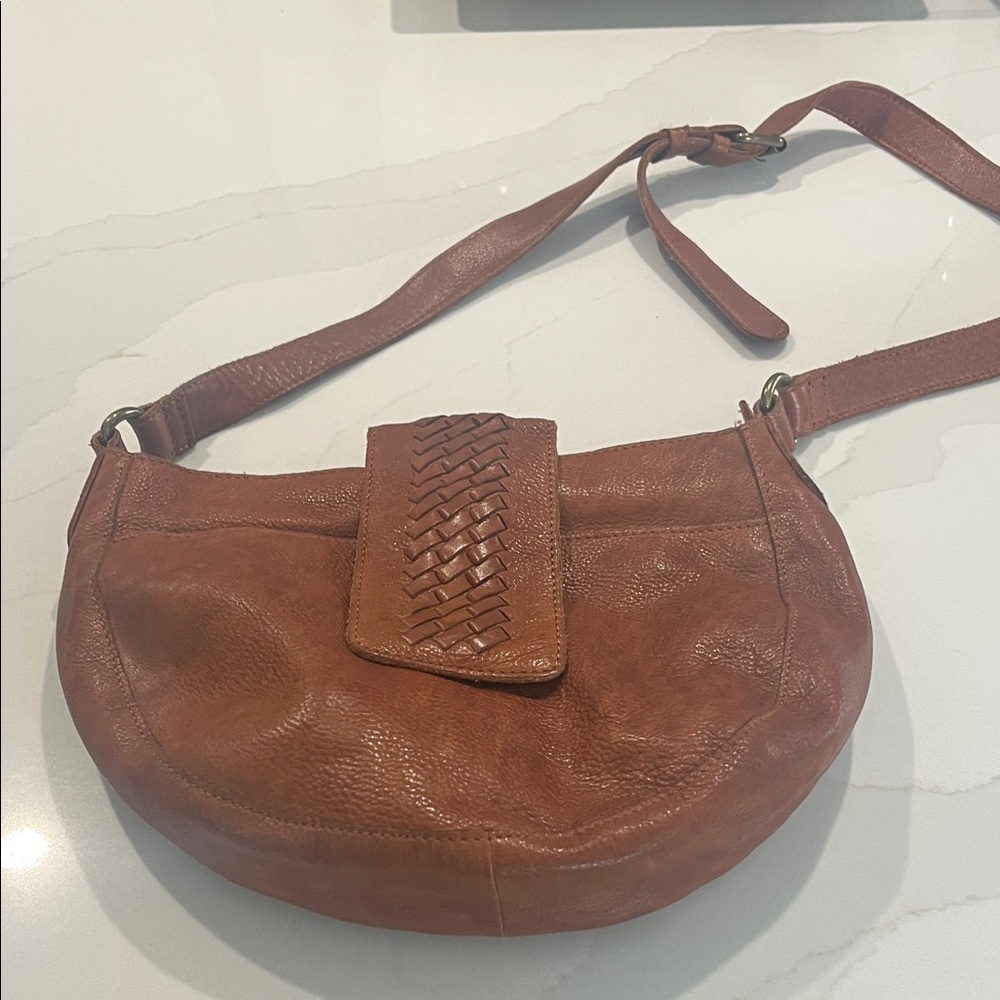 Vilence-  Braided Flap Leather Crossbody Bag - Brown